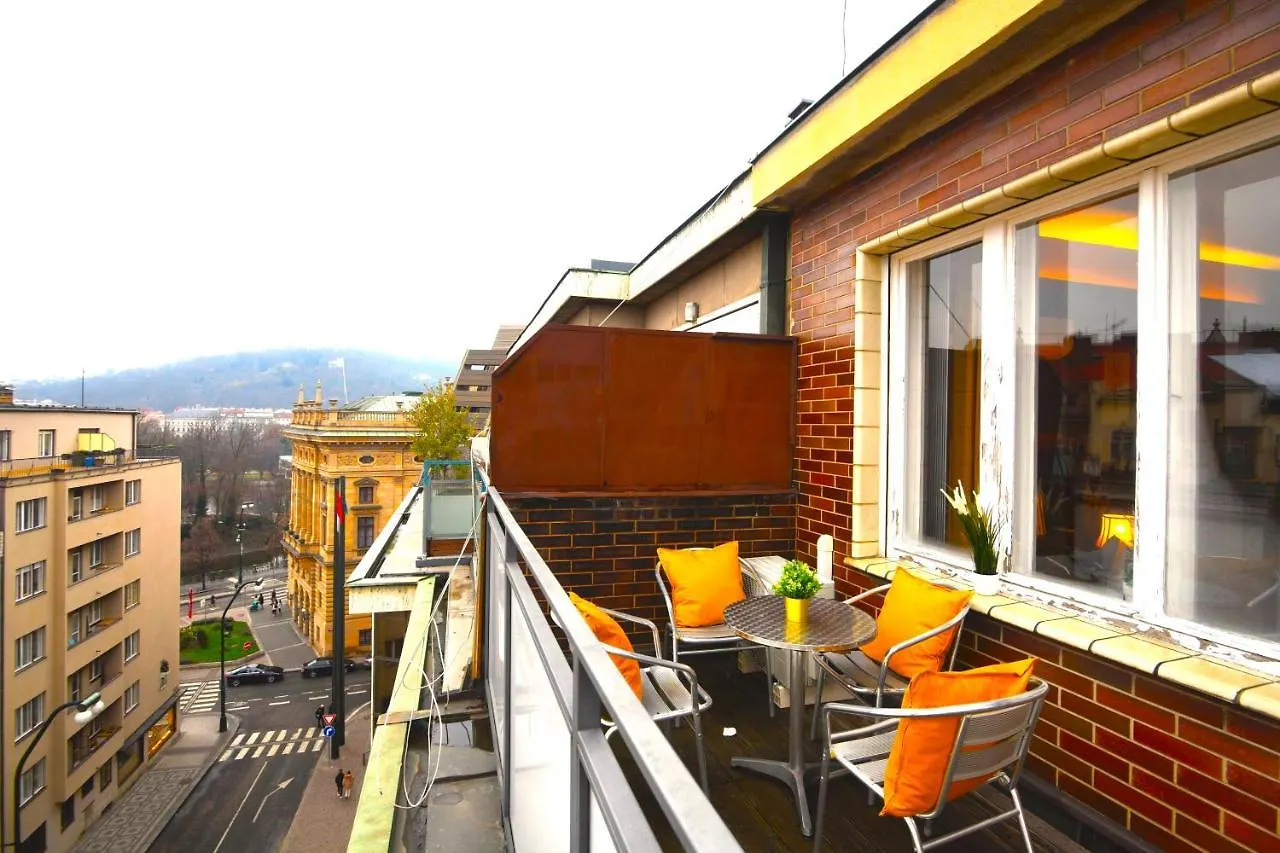 Waterfront River Side Roof Top Apartment - Terrace With City View Prague 0*,