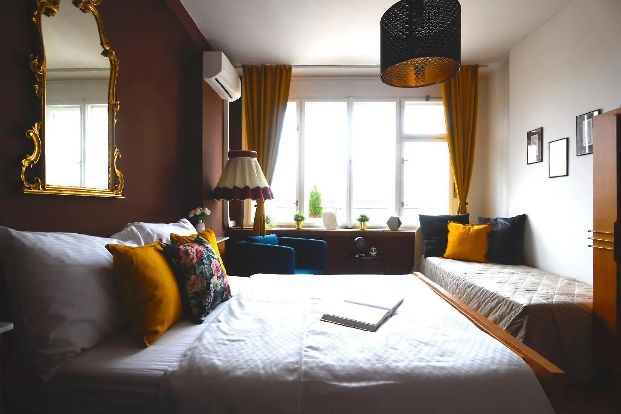 Waterfront River Side Roof Top Apartment - Terrace With City View Prague
