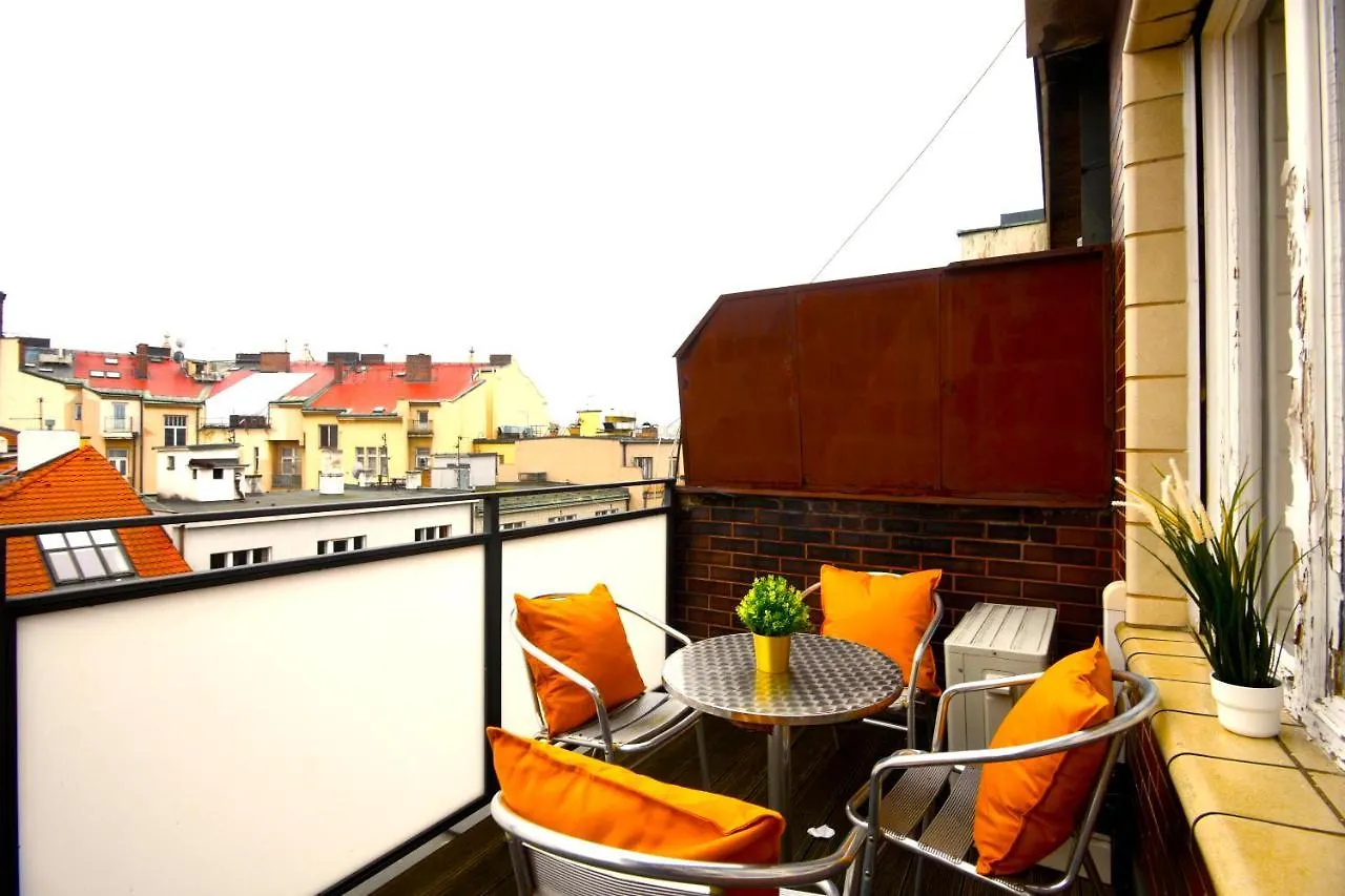 Waterfront River Side Roof Top Apartment - Terrace With City View Prague République tchèque